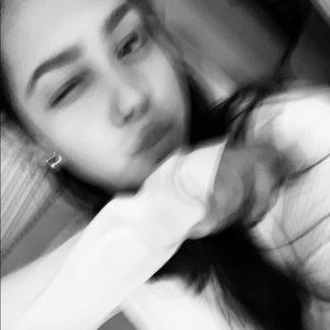 Meet your Posher, Valerie